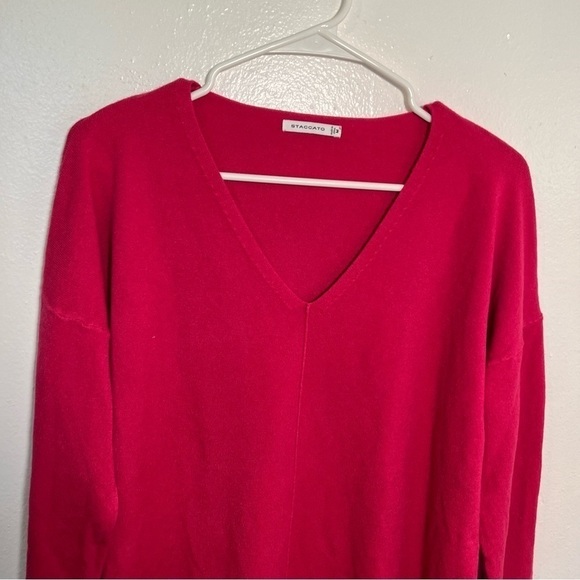 Staccato Kehlani V-Neck Sweater Bright Pink - Picture 2 of 12